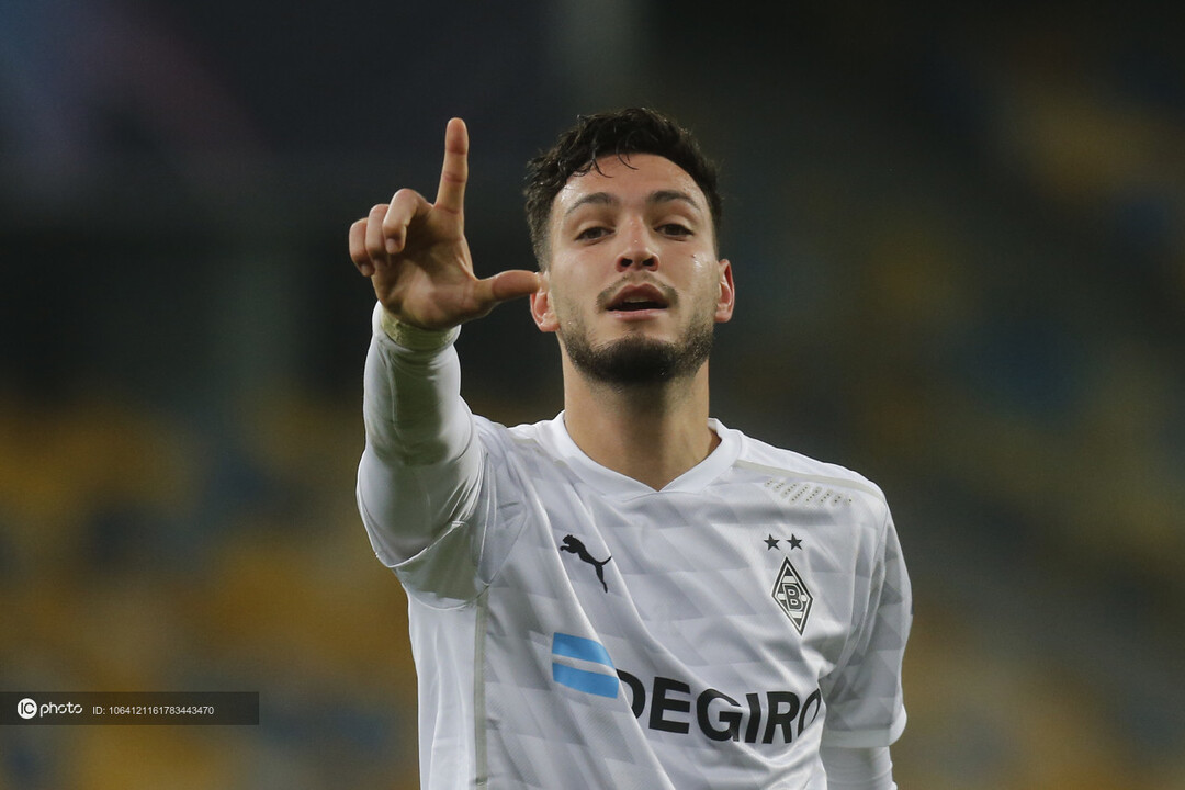 包含格拉德巴赫被限制，欧冠资格遥不可及的词条