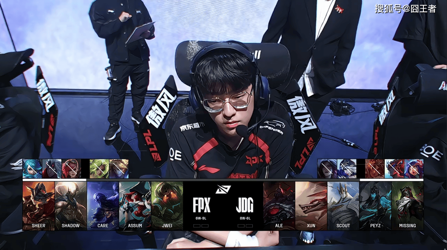 开云下载-包含FPX翻盘GEN，Inspired极限生还后反打峡谷大战半决赛，成为赛场最大亮点的词条